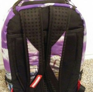 money clouds sprayground